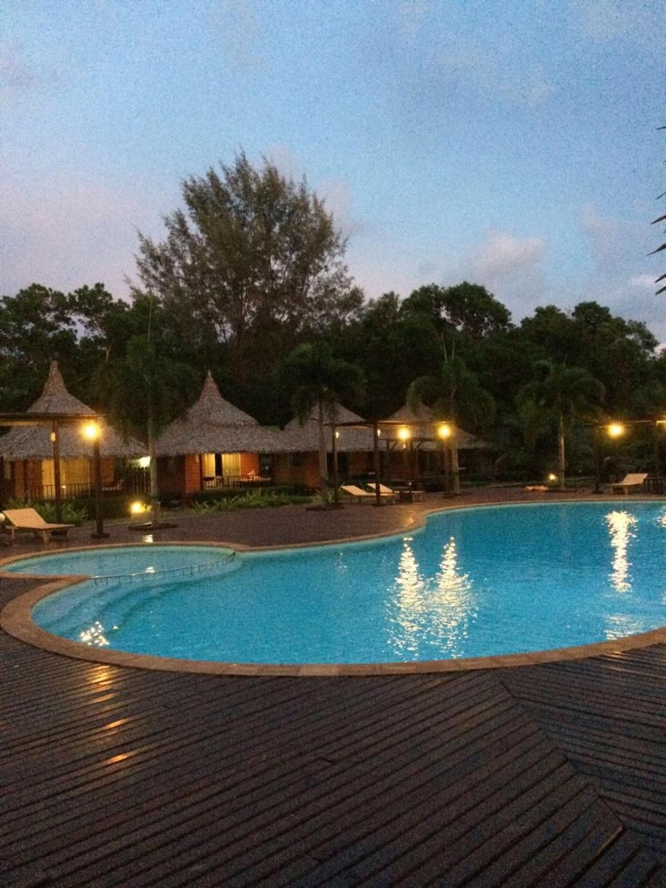 Phayam Cottage Resort Koh Phayam Exterior photo