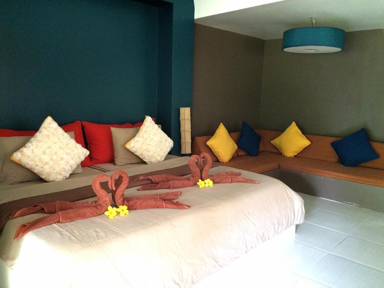 Phayam Cottage Resort Koh Phayam Exterior photo