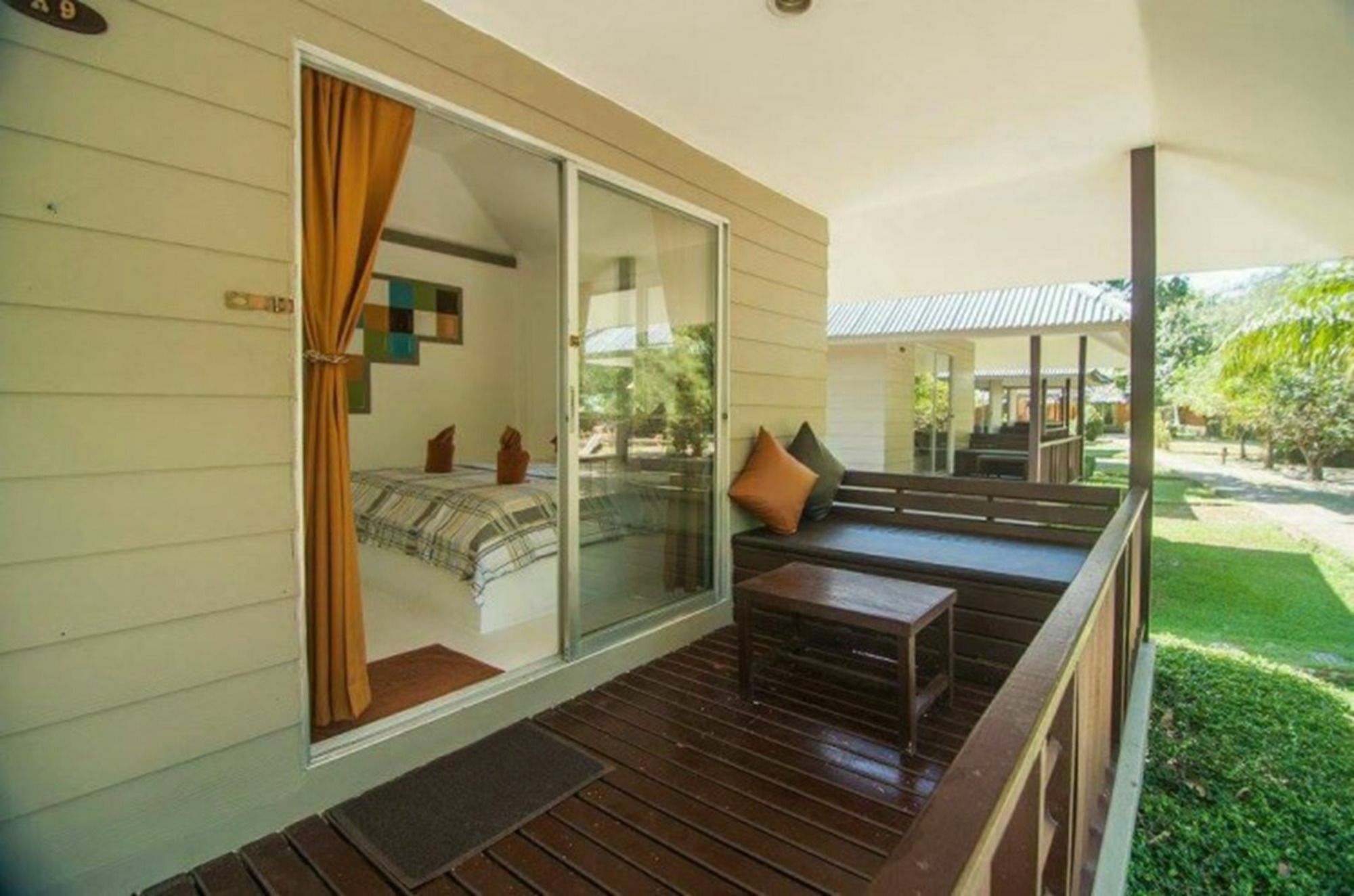 Phayam Cottage Resort Koh Phayam Exterior photo